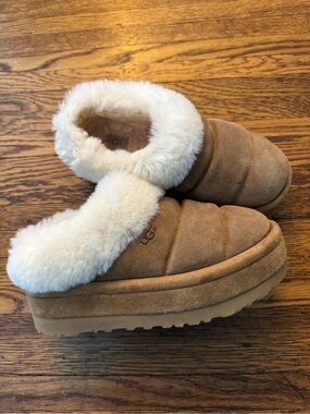 UGG Tazzlita Chestnut Suede Fur Platform Slippers Womens Size 9
